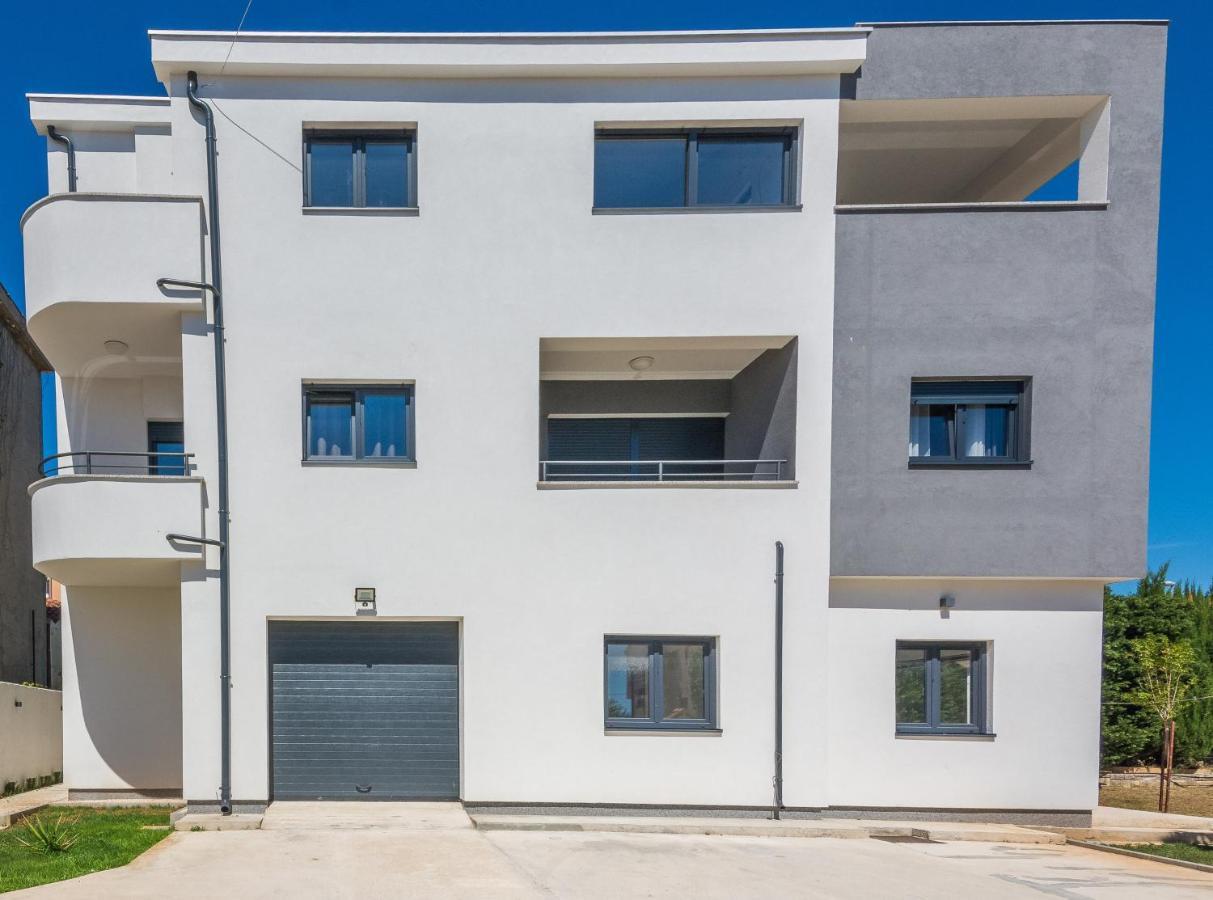 Apartments Maella Zadar Exterior foto